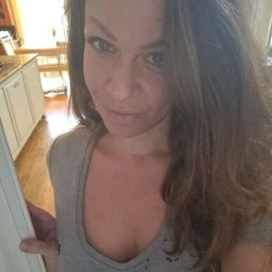 Meet your Posher, Gloria